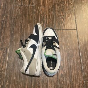 Nike SB chlorophyll dunks